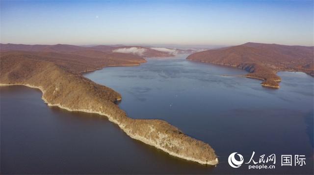 Озеро Цзинбо поздней осенью