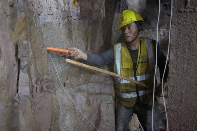 Завершено строительство тоннеля на ВСЖД, ведущей к китайско-вьетнамской границе