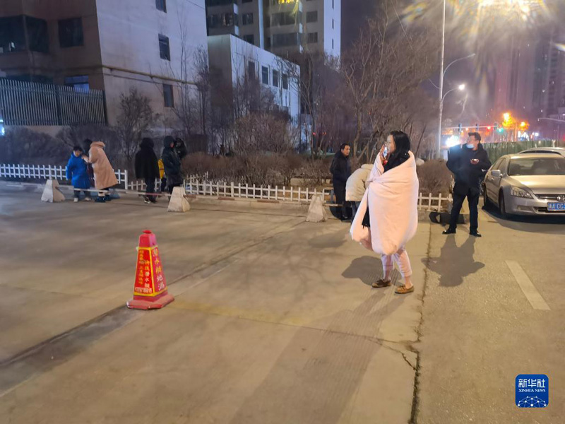 Сообщений о жертвах в результате землетрясения в пров. Цинхай пока не поступало