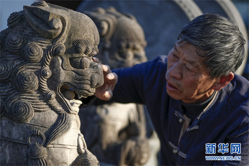 Три вида искусной резьбы хуэйчжоуских мастеров из города Хуаншань