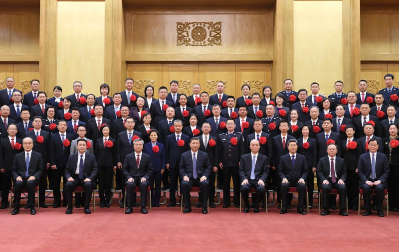 Си Цзиньпин призвал приложить больше усилий для продвижения строительства "спокойного Китая"