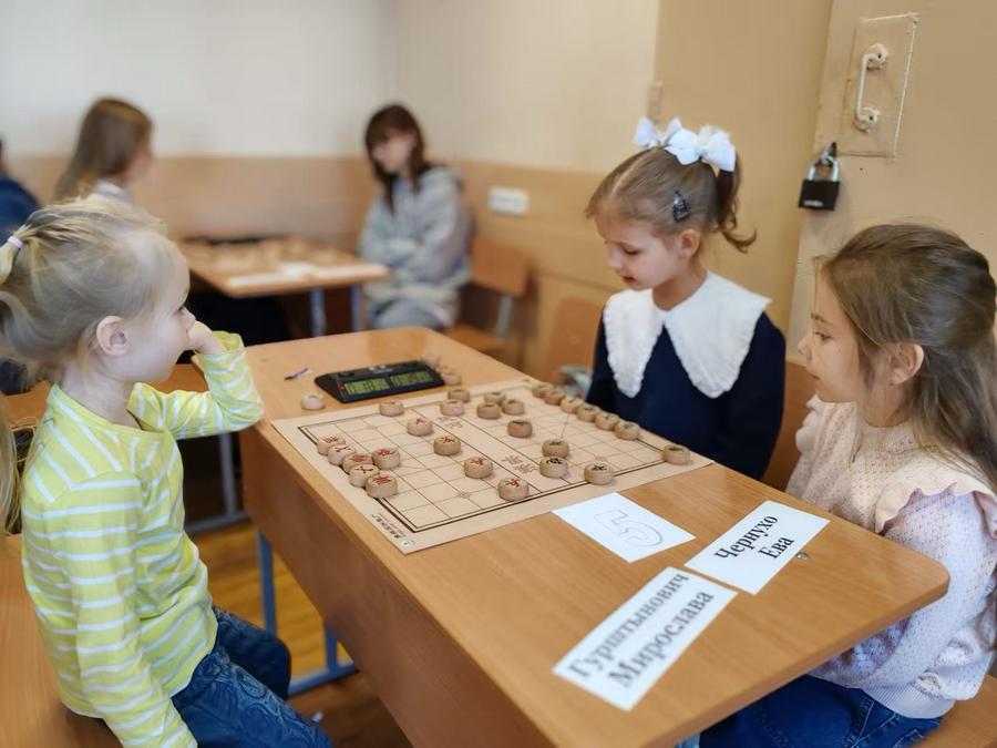 В Минске прошел чемпионат Беларуси по китайским шахматам среди школьников и студентов