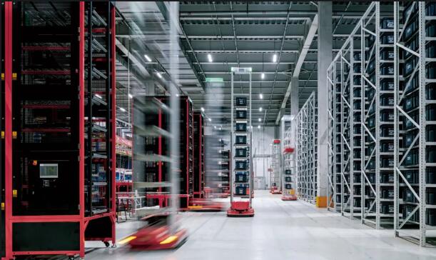 Китайский гигант интернет-торговли JD.com оказывает поддержку экспортерам, пострадавшим от повышения тарифов США