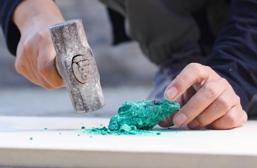 Китайский художник восстанавливает фрески, незаконно вывезенные за границу