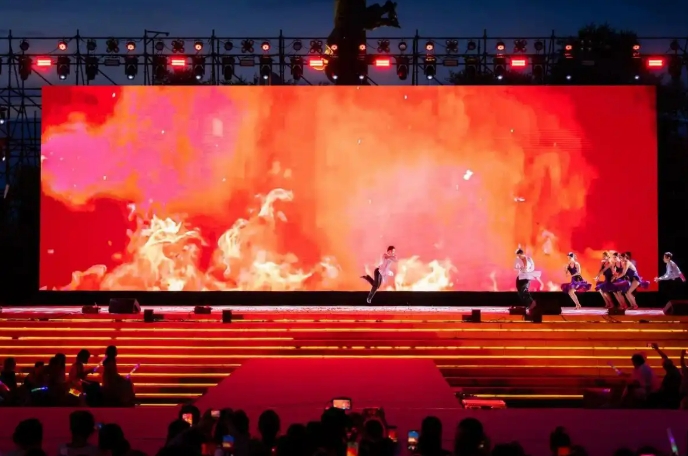 Танцевальный батл между командами из Китая и России прошел в г. Хэйхэ