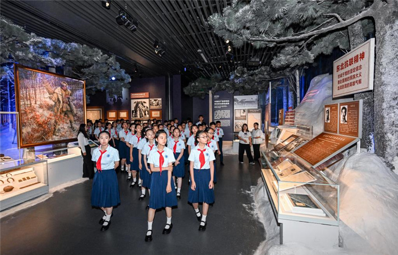 В Китае отметили 88-ю годовщину начала общенациональной войны против японской агрессии