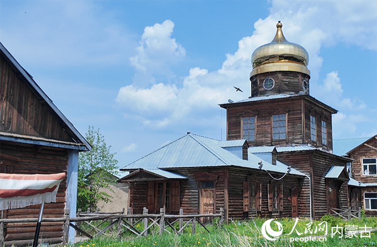На севере Китая русская национальная волость привлекает туристов своей аутентичной атмосферой