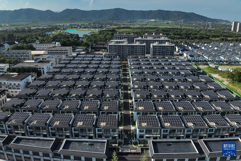 В Нинбо проект по установке фотоэлектрической системы на крышах жилых домов был подключен к сети