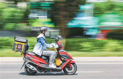 Мгновенная розничная торговля в Китае: доставка за полчаса становится нормой