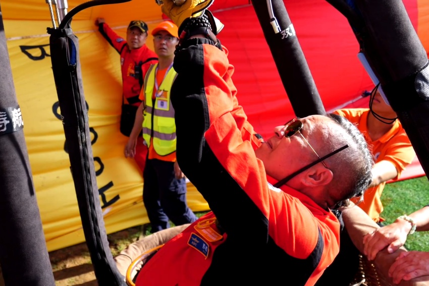 В провинции Сычуань стартовал элитный турнир страны среди воздухоплавателей