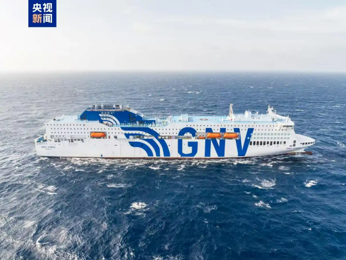 Китай передал заказчику первый крупный экспортный RoPax-паром на двух видах топлива