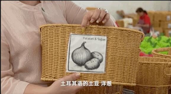 Сельские жители Гуанси продают плетеные корзины по всему миру