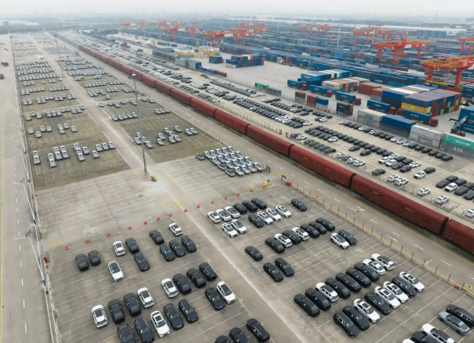 Сианьский терминал для поездов по маршруту Китай-Европа способствует модернизации трансграничной логистики