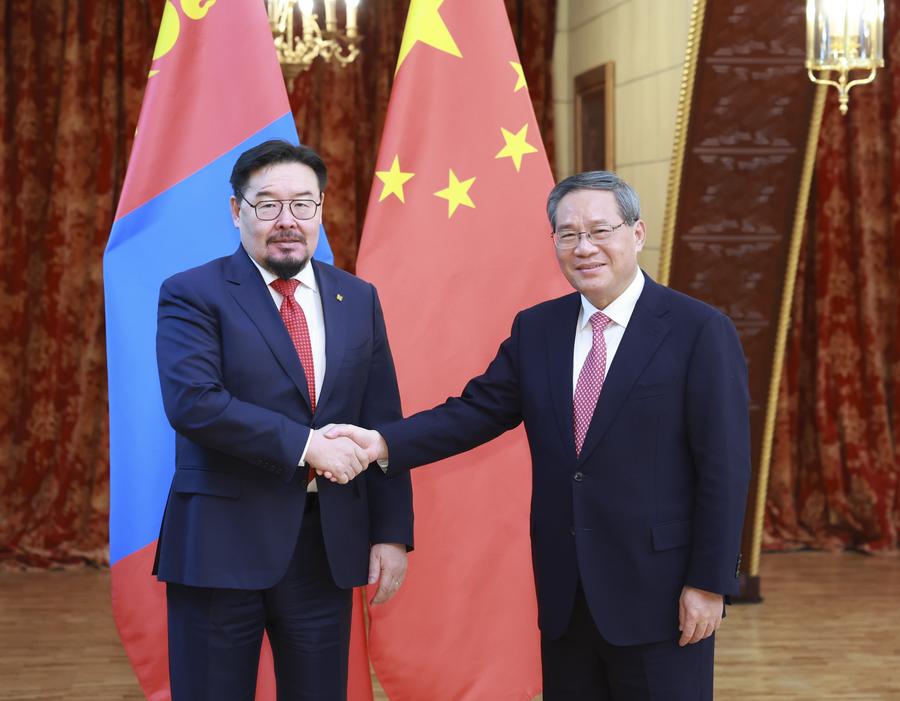 Китай готов расширять торговлю с Монголией -- премьер Госсовета КНР