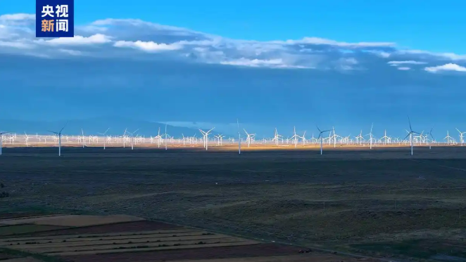 В Цинхае начато строительство крупнейшей в стране энергобазы для передачи чистой энергии