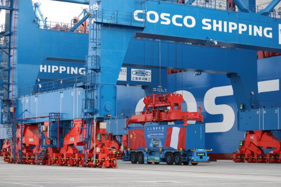 14 ноября 2024 года, порт Чанкай, Перу. Интеллектуальное оборудование для погрузки контейнеров в перуанском порту Чанкай. /Фото: Синьхуа/